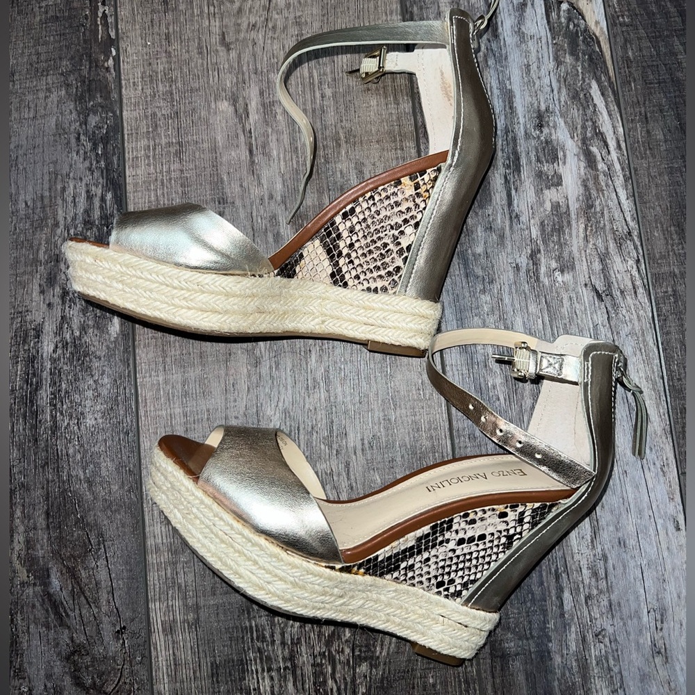 Enzo Angiolini wedge